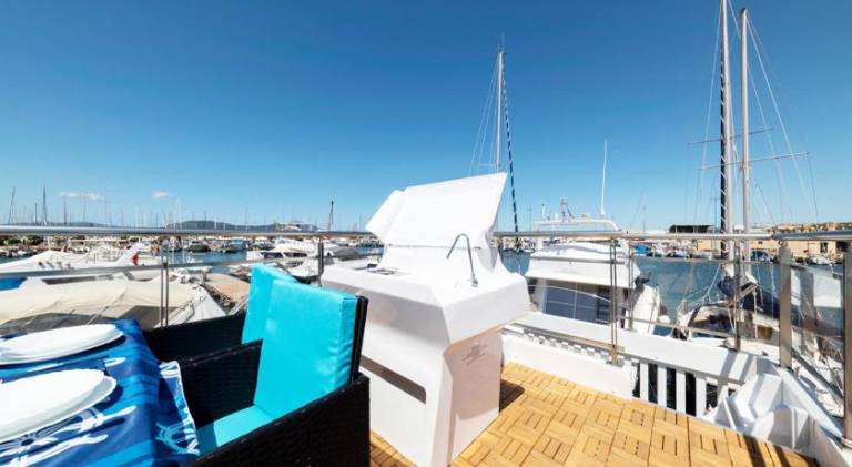 Lovely boat | Beach nearby | Pet-friendly — photo 4