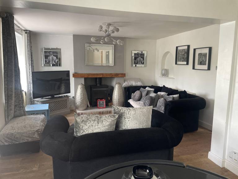 Family-oriented charming vacation home with garden | Lake view | Pets are welcome — photo 3