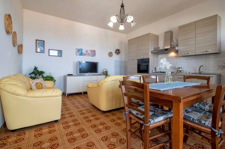 Rental apartment with patio | Sea view | Close to the beach | Pets are welcome — photo 4