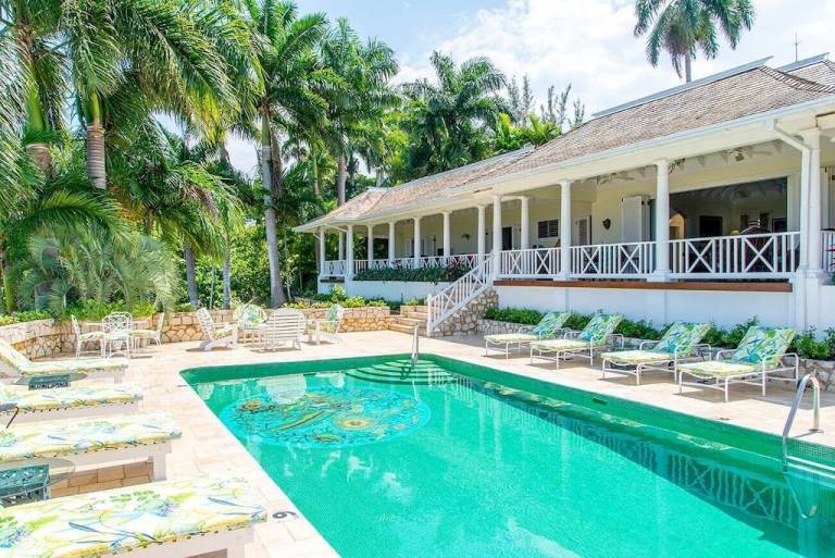 Villa  Sandy Bay