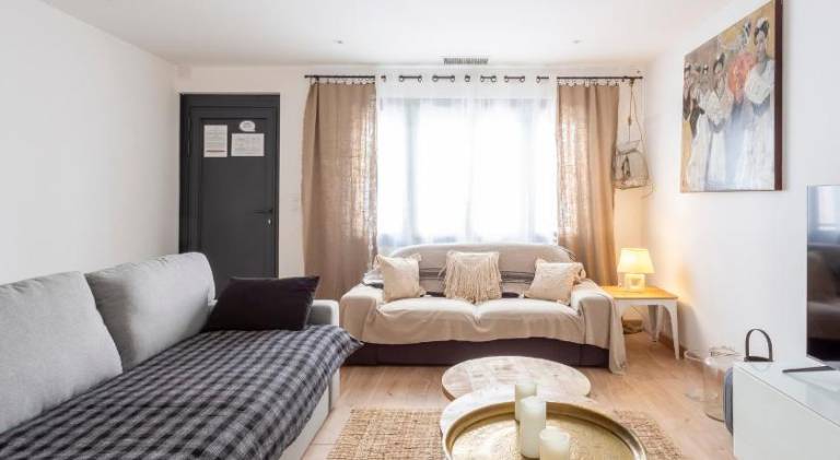 Villa with 2 rooms for 6 persons — photo 2