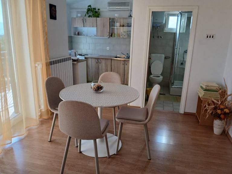 Apartman Omišalj