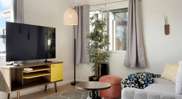 Apartment with 2 rooms for 6 persons in South San Francisco, CA
