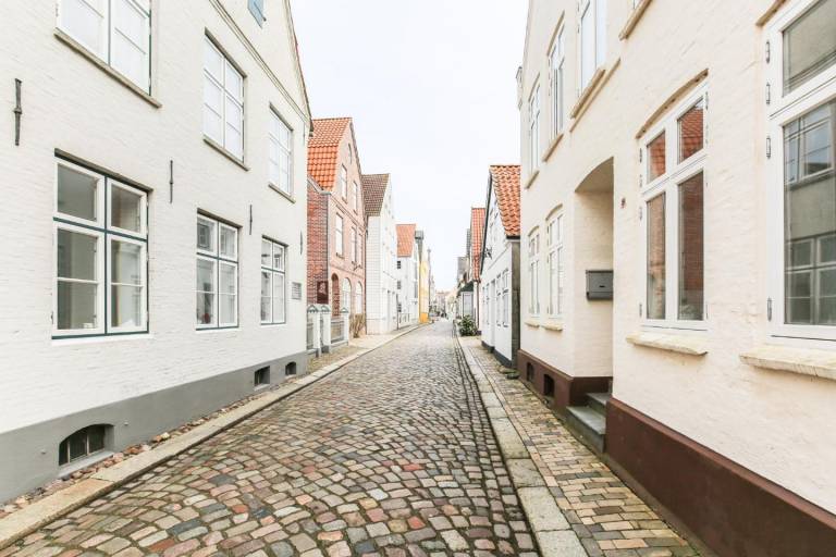 Ferienwohnung "Dämmerstunde" in Husum für bis zu 2 Personen — photo 2