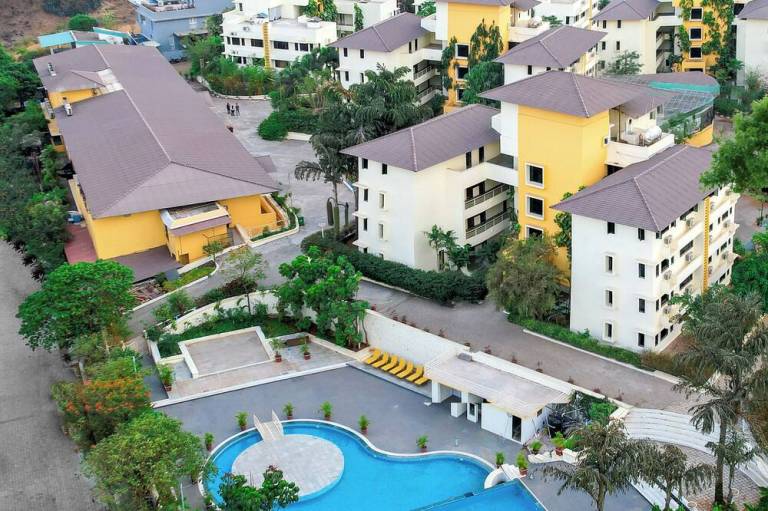 Camel Valley Resort
