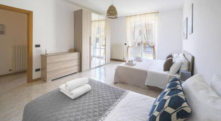 Wonderful rental apartment | Suitable for remote work | Pets allowed — photo 2