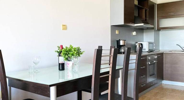 Serviced apartment with terrace, yard & pool | Close to the beach | Pets are welcome — photo 5