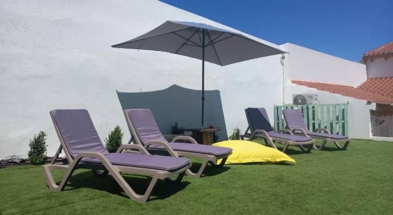Vacation home with barbeque, garden & private pool — photo 4