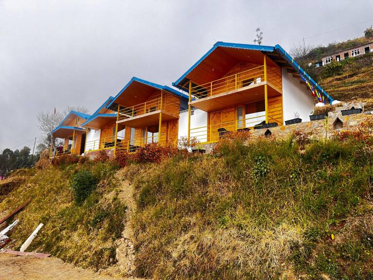 Lodge with patio — photo 4