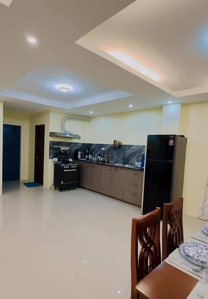 Apartment  Pooc