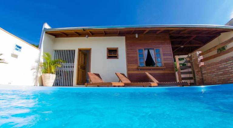 Charming rental apartment with pool | Pet-friendly — photo 3