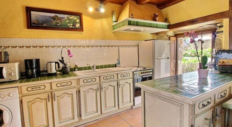 House with 2 rooms for 4 persons — photo 3