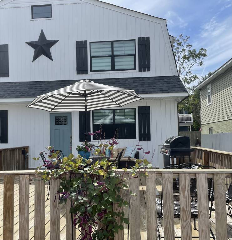 House Chic's Beach