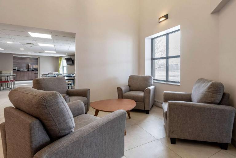Quality Suites — photo 4