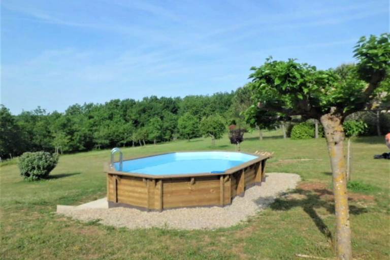 Vacation home with grill, private pool & yard | Nature view — photo 2