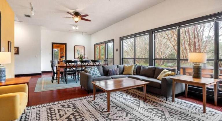 Vacation home | Suitable for remote work | Dogs allowed — photo 3