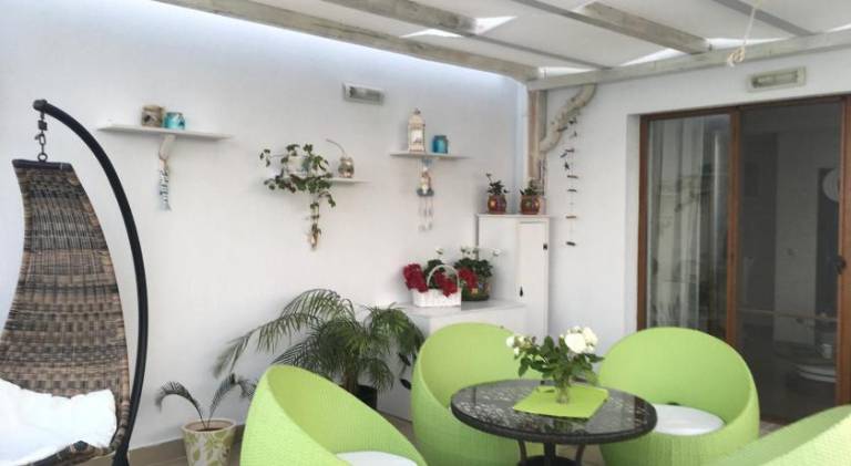 Holiday apartment with pool — photo 5