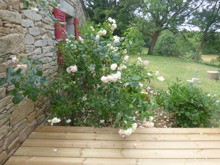 Gite with patio & garden — photo 4