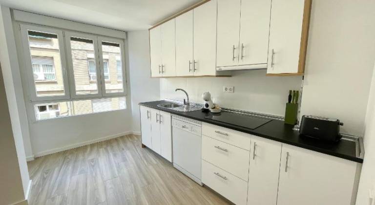 Apartamentos Zaragoza Gran Via 3000 — photo 2