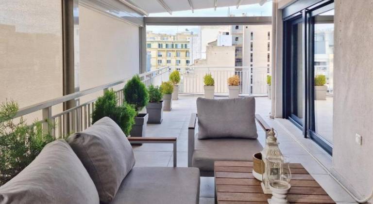 Holiday apartment with terrace | Close to Hagia Sophia in Thessaloniki