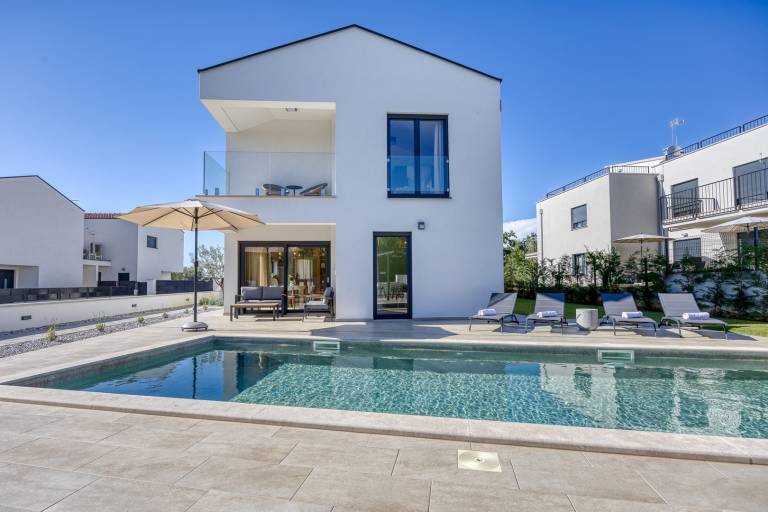 Fully equipped villa with private pool, terrace & grill | Pets allowed — photo 4