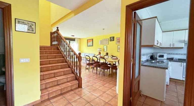 Fully equipped beautiful house with yard, terrace & grill | Dogs allowed — photo 4