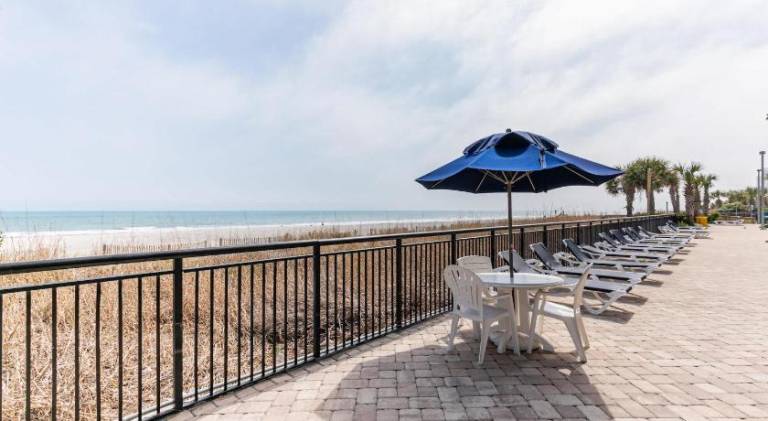 Oceanview Condo Pool Steps to Beach Hot Tubs — photo 4