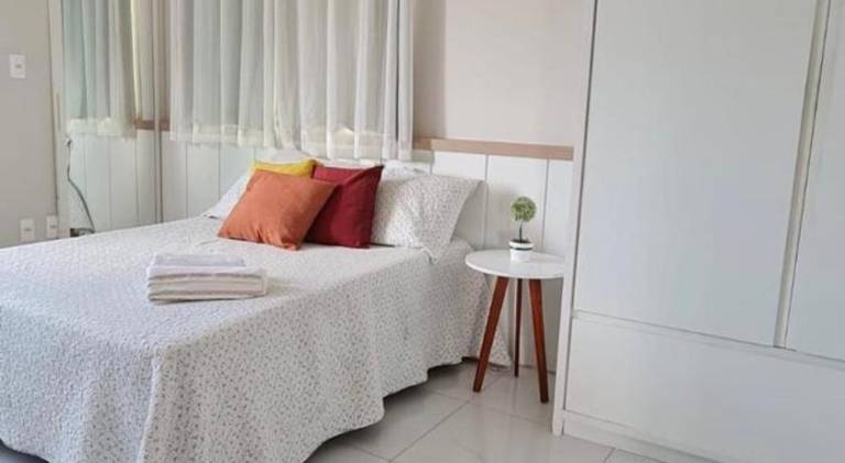 Apartment with jacuzzi & pool — photo 2
