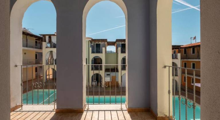 Apartment with garden, patio & private pool — photo 4