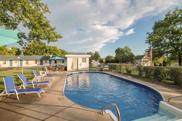Rodeway Inn Rutland - Killington — photo 2
