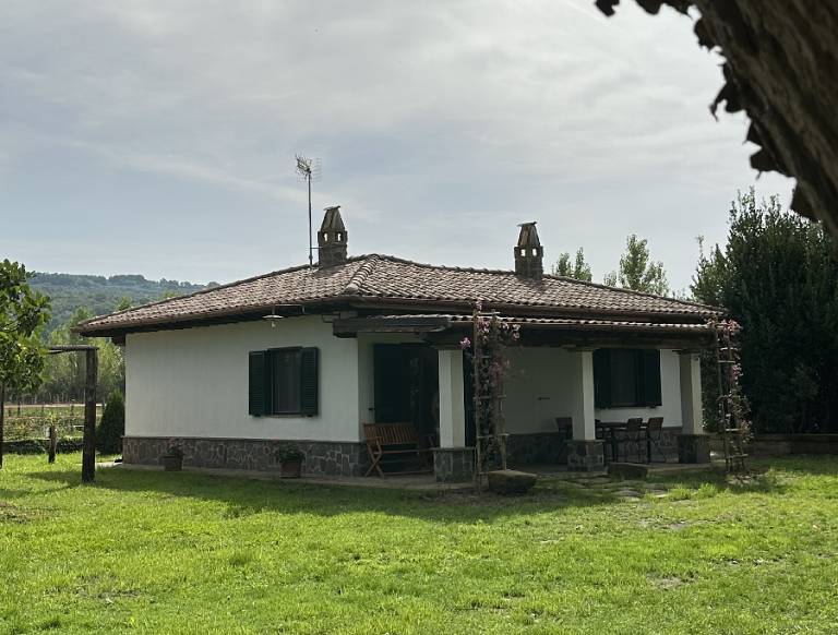Casale Lago di Bolsena