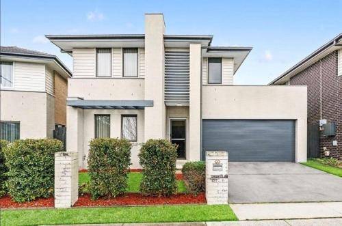 Villa  South Penrith