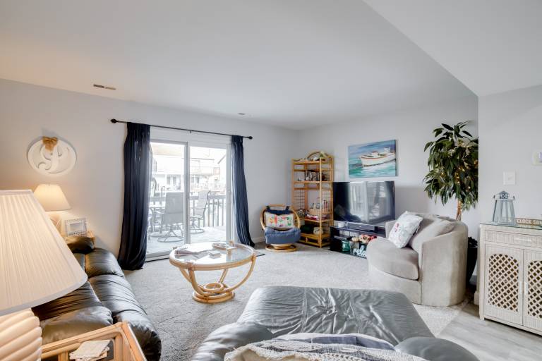 Harbor-View Balcony, Walk to Beach: Ocean City Gem — photo 4