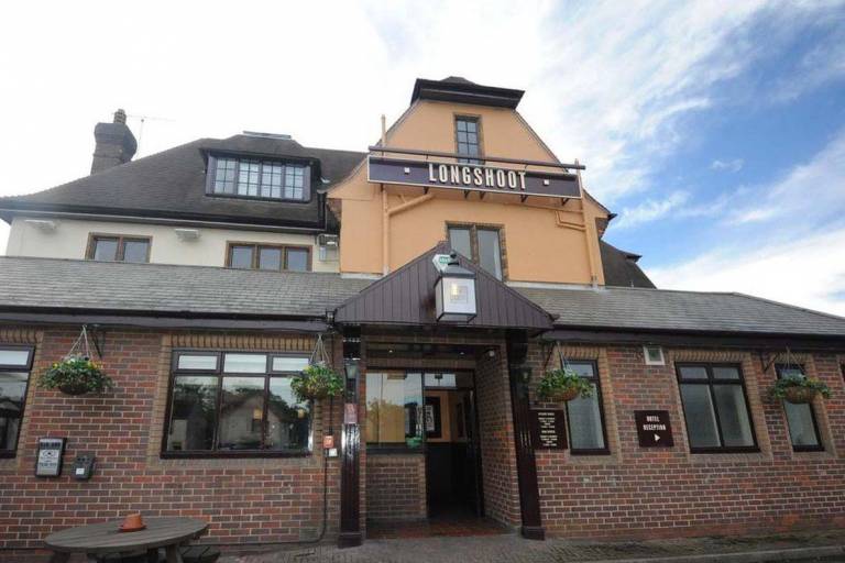 Longshoot Hotel by Good Night Inns