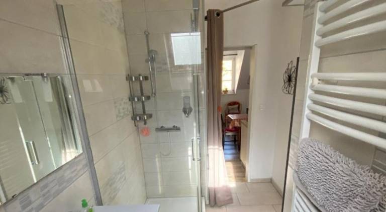 Rental apartment with 2 rooms for 6 persons — photo 4