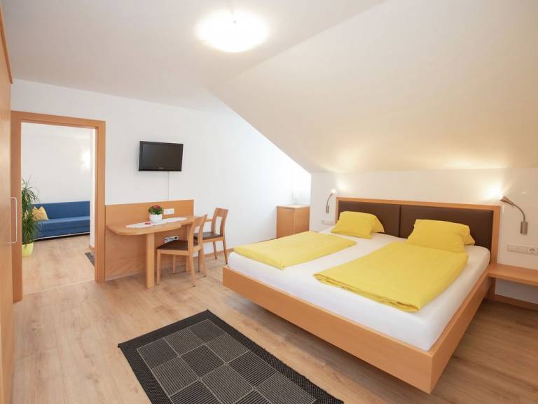 Ferienwohnung in Sankt Pauls, Eppan für max. 3 Personen Ferienwohnung in Sankt Pauls, Eppan für max. 3 Personen