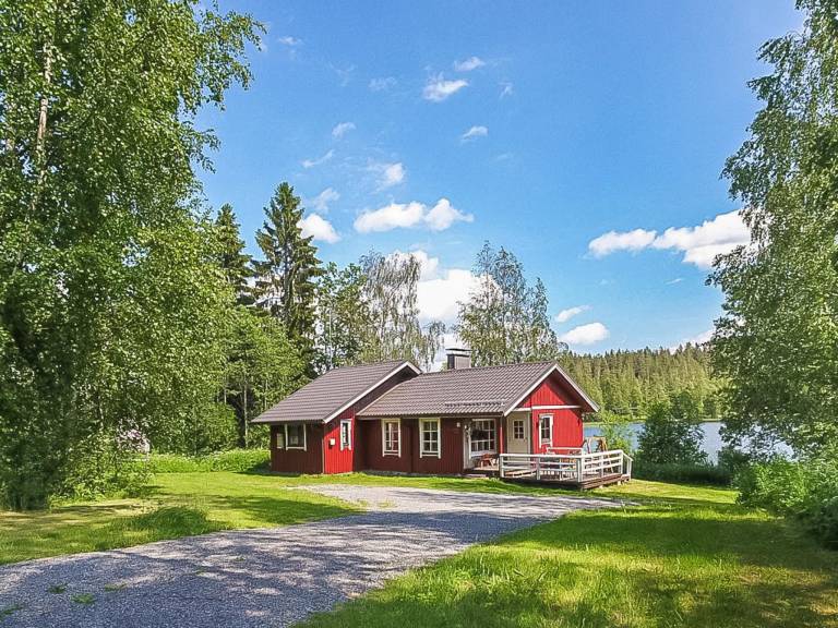 House with terrace & sauna | Nature view | Pet-friendly in Lahti