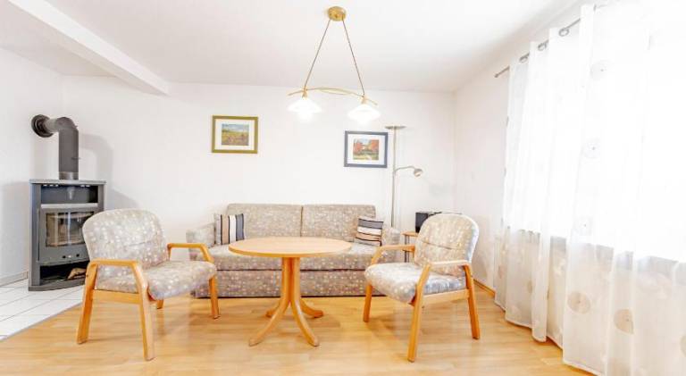 Holiday apartment with 3 rooms for 8 persons — photo 4