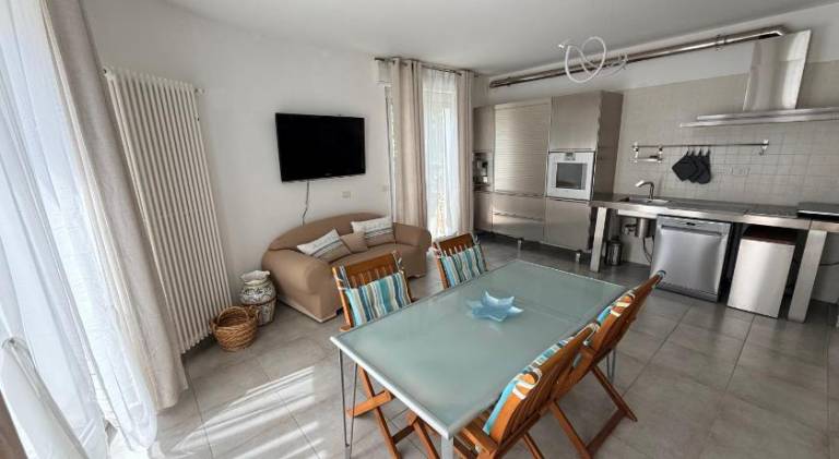 Rental apartment with garden & terrace — photo 3