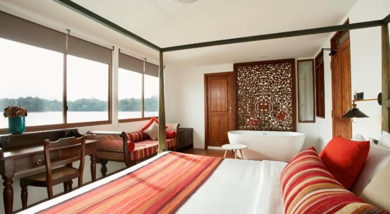 Houseboats by DAE Colombo