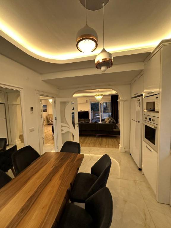 Villa with pool, barbeque & yard | Suitable for remote work — photo 3