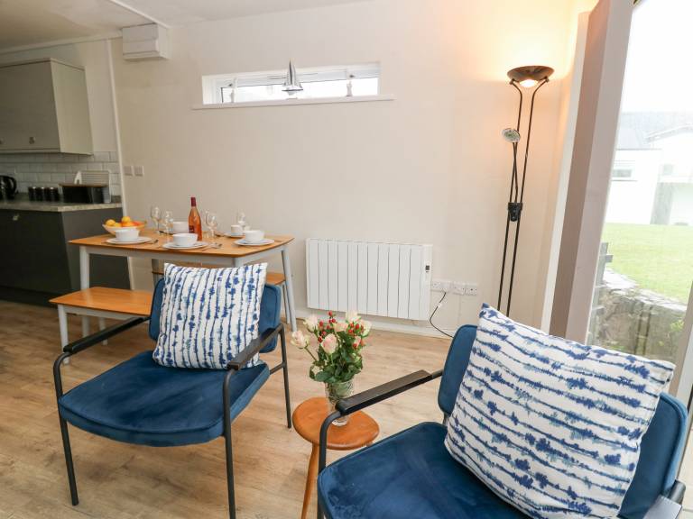 Cottage with garden | Beach view — photo 4