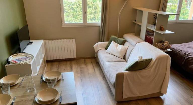 Rental apartment with 1 room for 4 persons in Draguignan