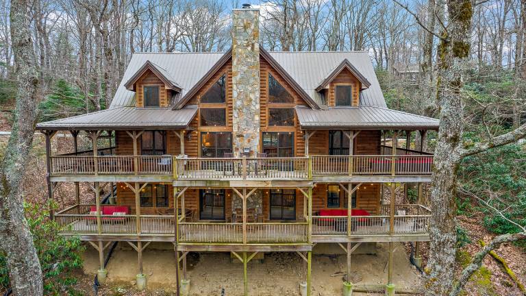 Cabin with barbecue & jacuzzi | Mountain view — photo 2