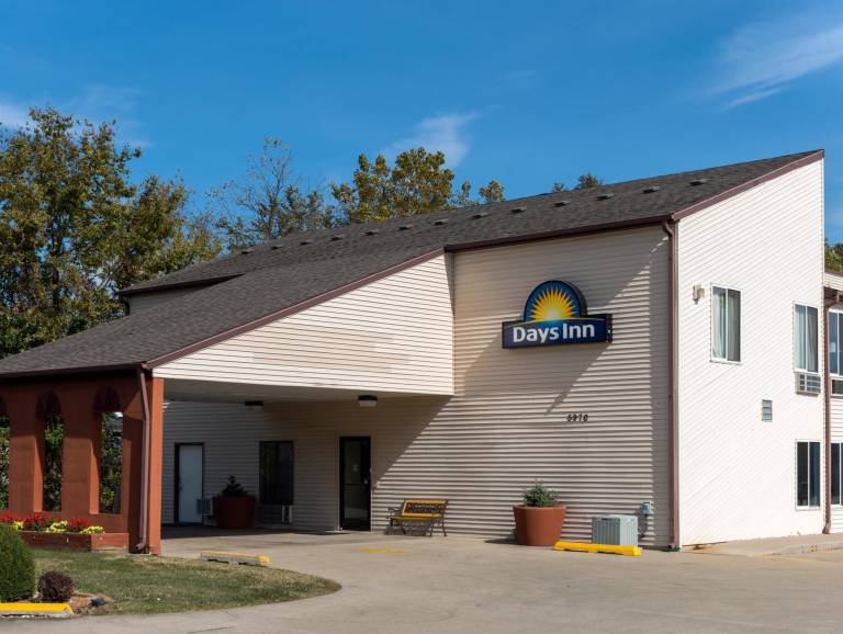 Days Inn by Wyndham Springfield — photo 3