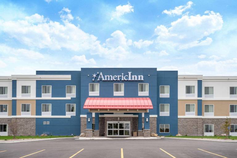 AmericInn by Wyndham Windom