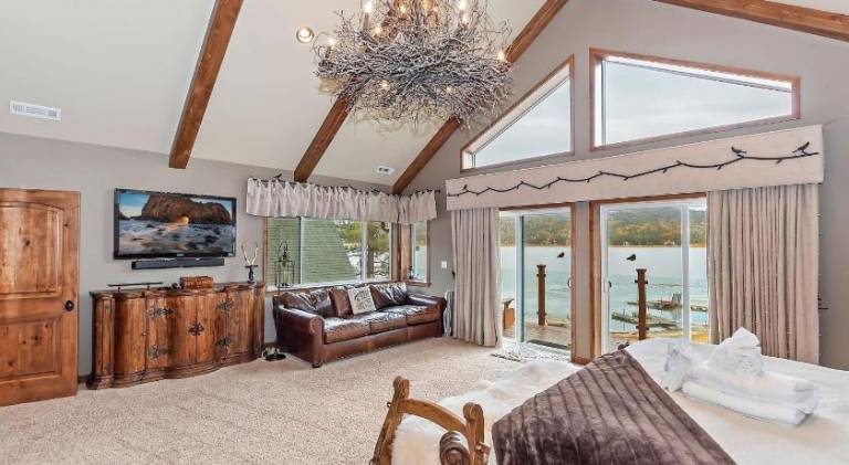 2 Lakefront Homes by AvantStay Sleeps 23 Private DockBeach Hot Tub Fire Pit Deck Views — photo 2