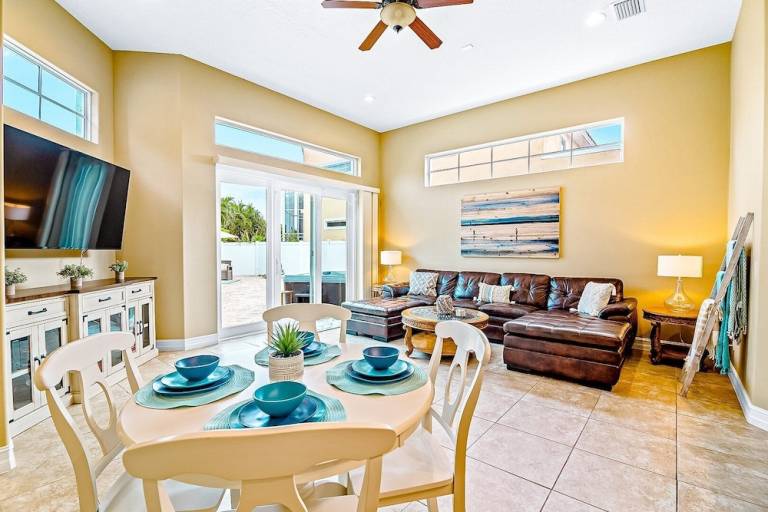Villa Satellite Beach