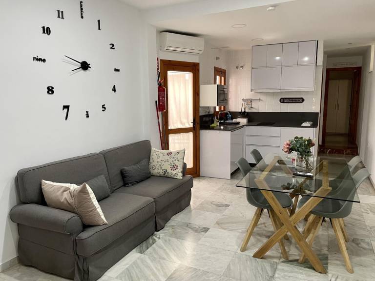 Rental apartment | Next to Mosque–Cathedral of Córdoba — photo 3