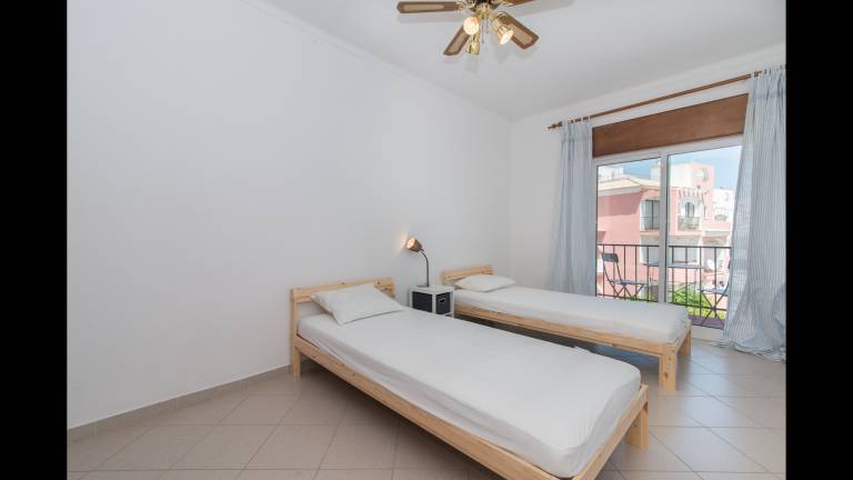 Family-oriented pleasant rental apartment with pool | Pets allowed — photo 2